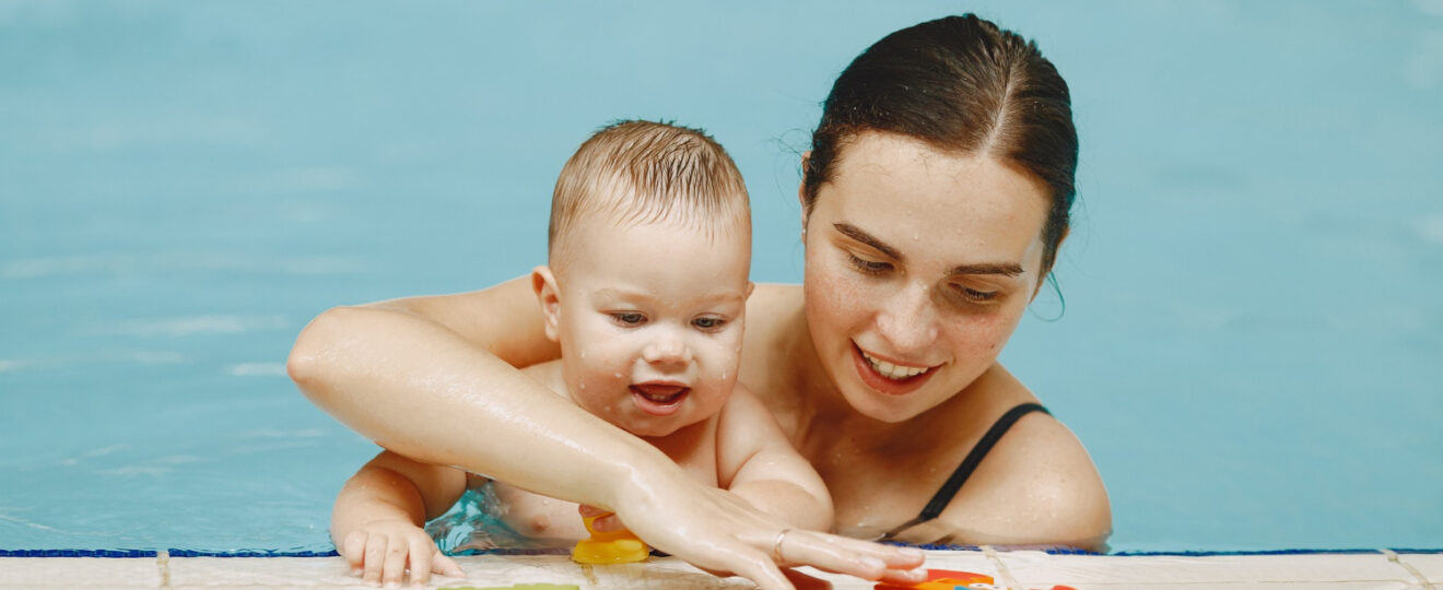 Comment apprendre à bébé à nager et à se sécuriser ?